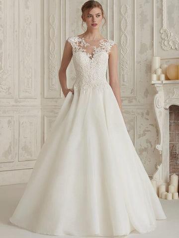 Pronovias